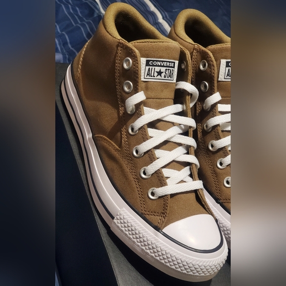 Converse CTAS Malden Street Vintage Mid, New In Box!      Mens 9.5 / Womens 11.5 - Picture 4 of 9